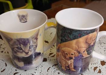 Kubki porcelanowe ze zwierzętami sygnowane