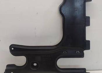 VW TIGUAN II OSŁONA PODWOZIA LEWA 5QF825101A