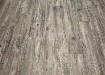 Panele winylowe klejone 110m2