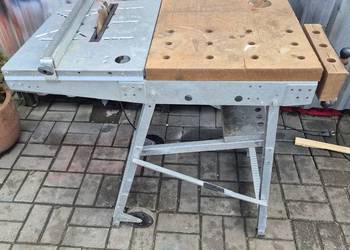 Stół roboczy Wolfcrafta z piłą
