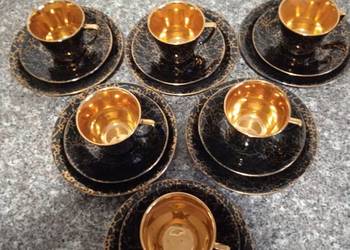 Zestaw filiżanek z talerzykami z Chodzieży