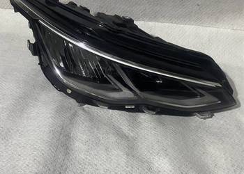 Lampa prawa VW Golf VIII Led 19-