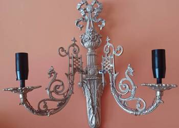 Piękny, stary, mosiężny kinkiet.