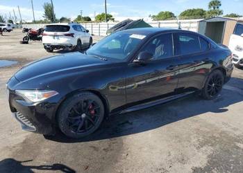 ALFA ROMEO GIULIA, rok produkcji 2017 z USA !!!