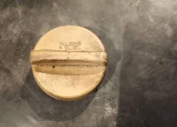 Korek wlewu oleju Opel Vectra C Signum 3.2