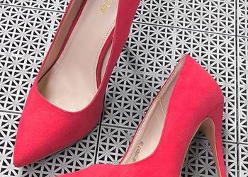 Czółenka DeeZee 38 czerwone,  jak nowe.