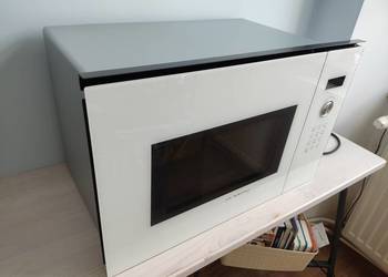 Kuchenka mikrofalowa do zabudowy Bosch BEL554MW0/01
