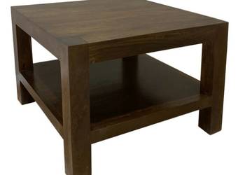 Brązowy drewniany stolik 80x80 z mango z półką