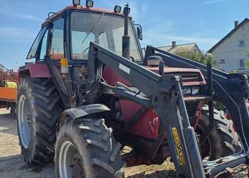 Ciągnik Case 4x4 z turem