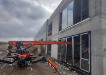 Wynajem mini żurawia JEKKO SPX532 z operatorem