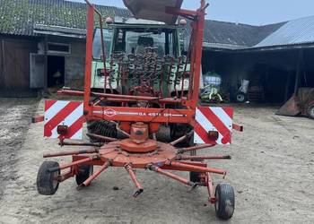 Sprzedam zgrabiarkę karuzelowa Kuhn  GA 4511 GM