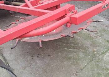 Rozbijak równiarka rozgarniacz traw pryzm Gruse