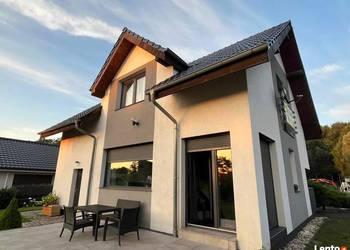 Dom wolnostojący w Starym Żaganiu, powierzchnia użytkowa ok 115 m2, cena 8…