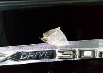 X drive 3.0 d   Emblemat BMW
