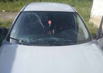 Sprzedam BMW E90 niegroźnie uszkodzona
