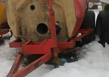 Opryskiwacz,wózek z beczką1000l, herbicyd