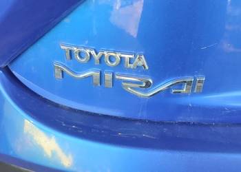 Toyota MIRAI 2 belka