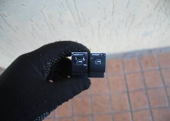 PRZYCISK SZYBY LEWY PRZÓD  SEAT ALTEA