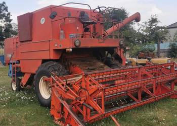 Kombajn zbożowy Bizon super Z056