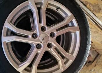 Sprzedam oryginalne alusy Toyota 17 cali + opony Nokian.