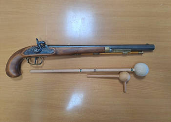 Pistolet czarnoprochowy Bounty Hunter P.Bondini cal.45 Pierino Ruschetta
