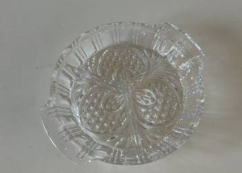 Talerz dekoracyjny kryształowy na  przystawki lat PRL-u Talerz dekoracyjny kryształowy na  przystawki lat PRL-u