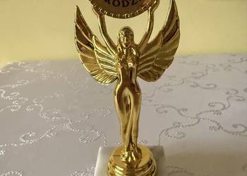 Statuetka Wiktoria 50 Urodziny Prezent Jubileusz Figurka Złota Marmurowa po