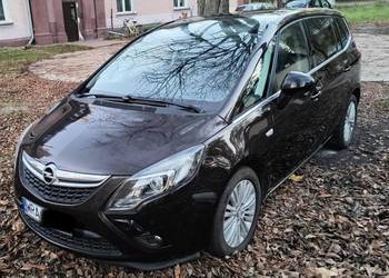 Opel Zafira C 2015