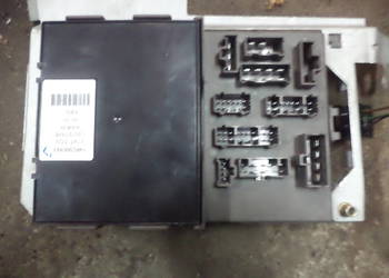 FREELANDER 2000 MODUL SKRZYNKA BEZPIECZNIKOW YWC 000493