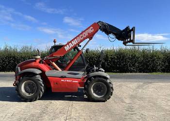 Teleskopowy ładowacz manipulacyjny manitou 627