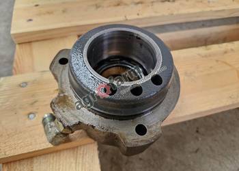 Obudowa łożyska Valtra 6000, 8000, A65, C100