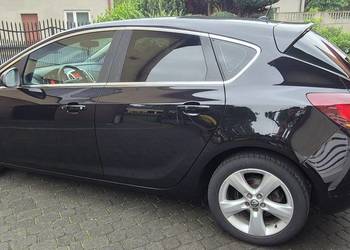 Opel Astra J 1.4 benzyna / jeden właściciel