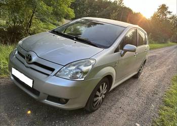 Toyota corolla verso 2006r.