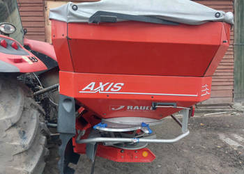 Rozsiewacz RAUCH AXIS 30.1 (3000 L / 2012 r. / talerze 18-24 m)