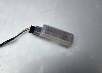 Lampka bagaznika mercedes w203 w220 2208201901