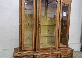 Witryna ludwikowska serwantka Francja