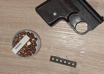 Sprzedam pistolet hukowy