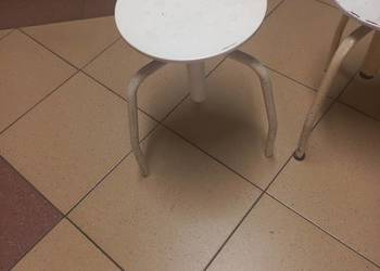 Stołek metalowy lekarski    PRL