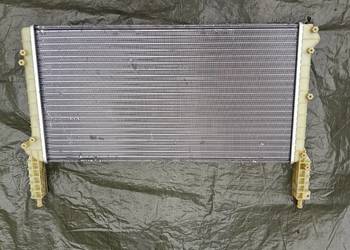 Chłodnica wody cieczy OE Fiat Doblo 1.2 8V 46749000 46803028 płynu BM180