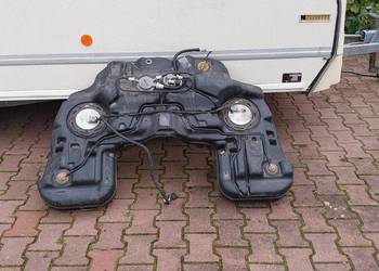 Zbiornik paliwa kompletny JEEP GRAND CHEROKEE WK2  P68250908AD