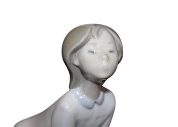 Porcelanowa figurka NAO nr 663