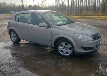 Opel Astra H 1.6 benzyna 2009R