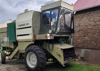 Kombajn zbożowy Fortschritt E514 (1985) + Heder: 5,7 m + wózek transportowy