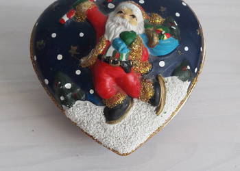 Pojemnik ceramiczny świąteczny z mikołajem w kształcie serca