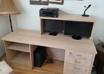 Syndyk sprzeda Biurko