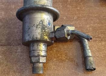 REGULATOR CIŚNIENIA PALIWA AUDI 80 B4 / 100 / 90 034133534F
