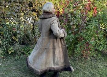 Kożuch damski S/M naturalny beżowy z obszyciem skóra vintage