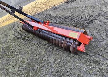 WAŁ POSIEWNY  TUZ CAMBRIDGE   CIAGANY UPRAWOWY QUIVOGNE