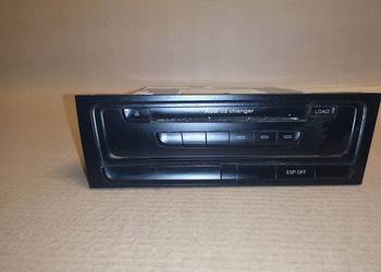 ZMIENIARKA CD AUDI A4 B8 A5 8T2035110A