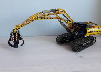 Lego Technic 42006 (10-16) Koparka gąsienicowa